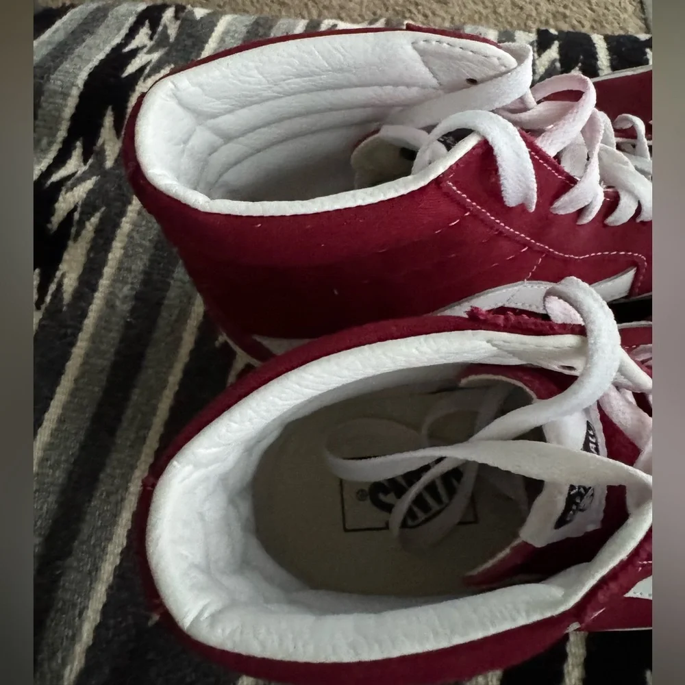 Vans Burgundy and White Skateboard Shoes - Picture 6 of 8